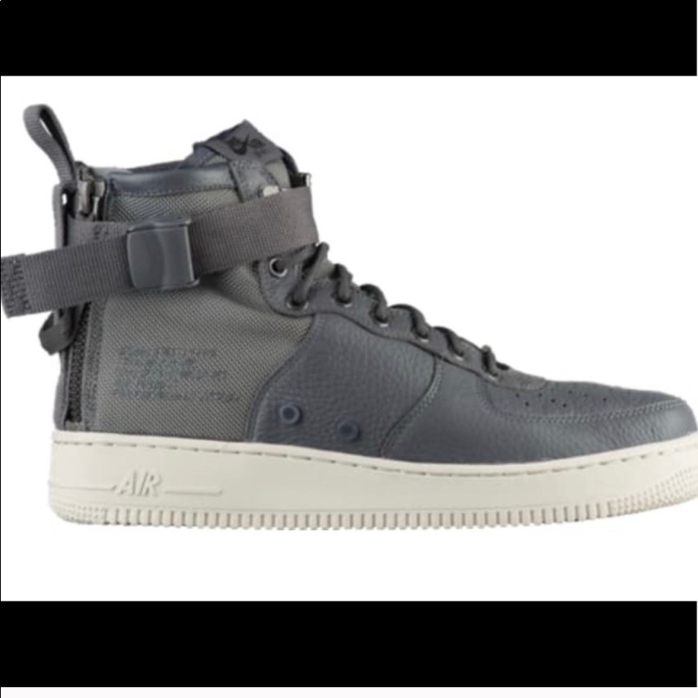 Gray Nike Air Force one size 11